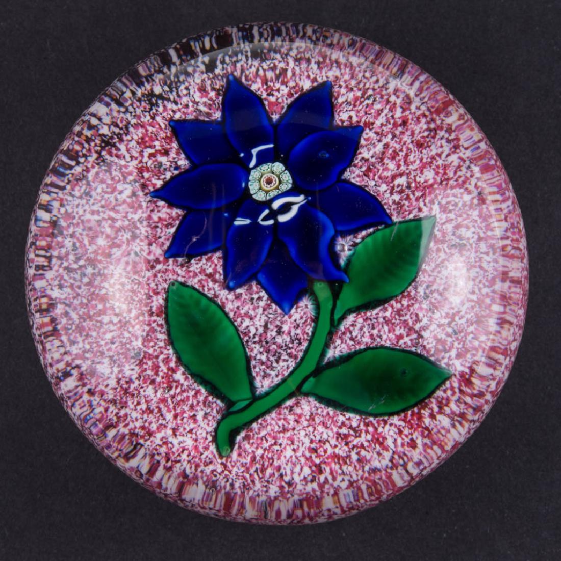 SANDWICH POINSETTIA PAPERWEIGHT (1 of 1)