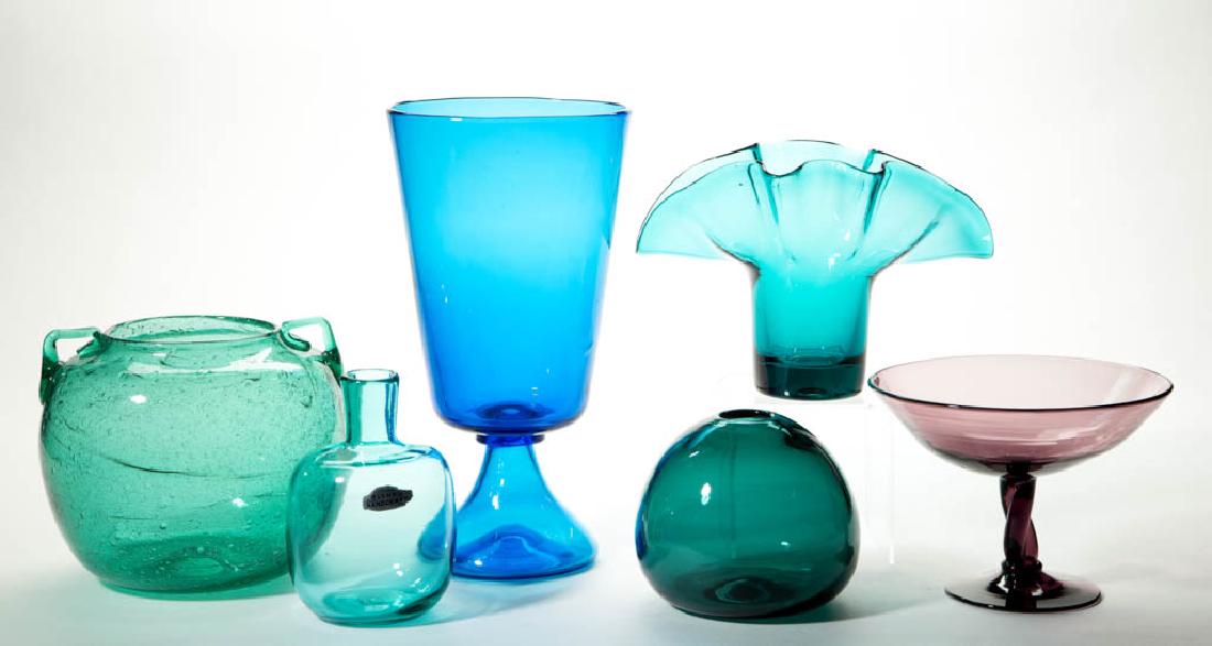 BLENKO GLASS VASES, LOT OF SIX: BLENKO GLASS VASES, LOT OF SIX, various colors, including a No. 68 seeded, a No. 3615-S, and a No. 6424.20th century. 4 1/2" to 11 3/8" H.Undamaged with some examples having some scattered surface scr