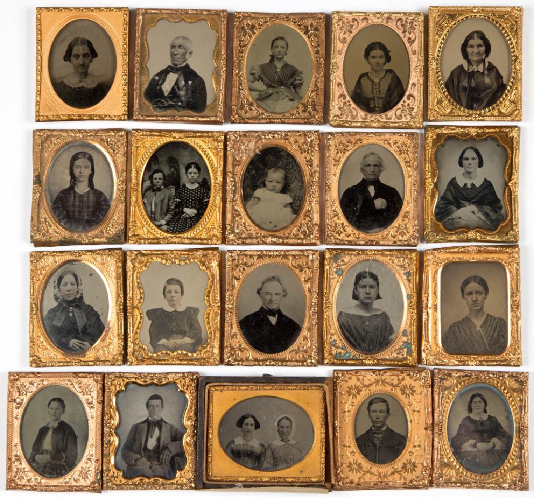 ASSORTED PHOTOGRAPHIC IMAGES, LOT OF 20 (1 of 5)