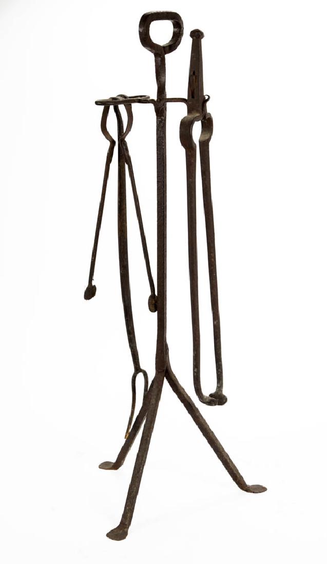 WROUGHT-IRON ASSEMBLED FIREPLACE SET (1 of 1)