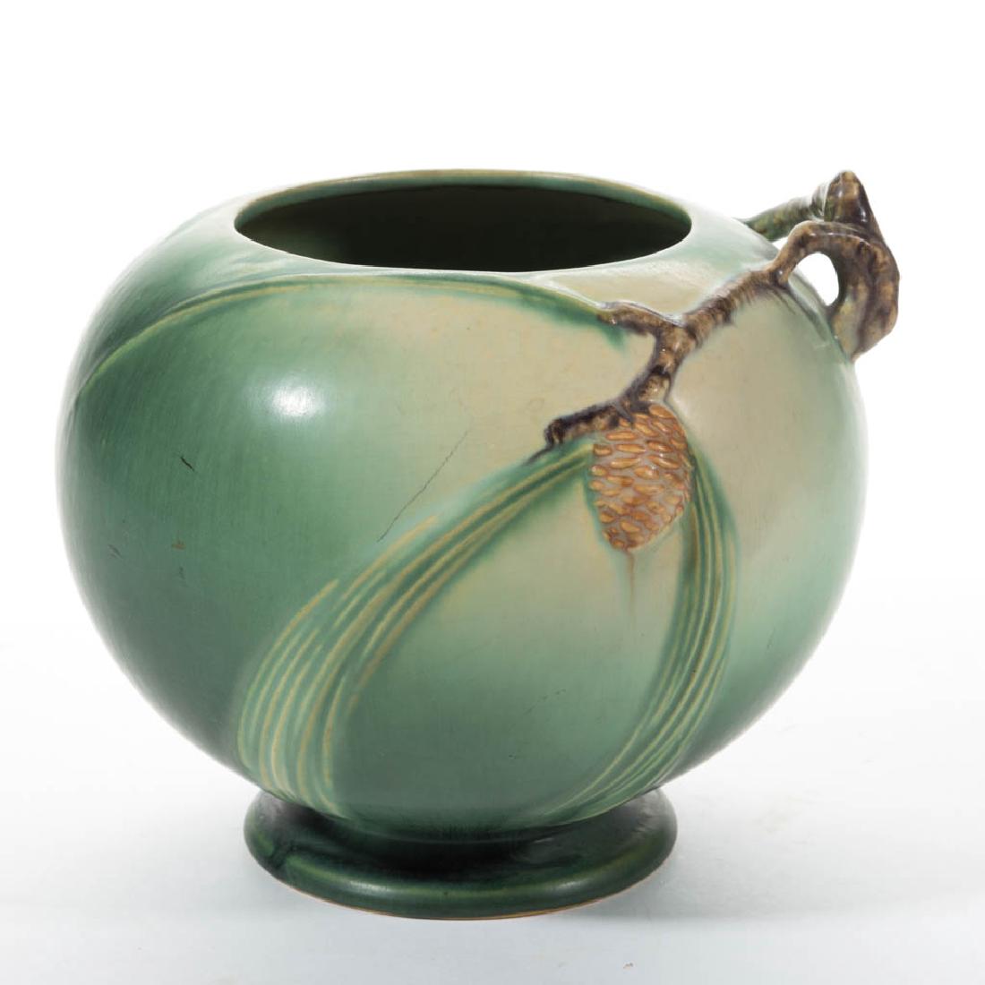 ROSEVILLE PINECONE ART POTTERY VASE (1 of 2)
