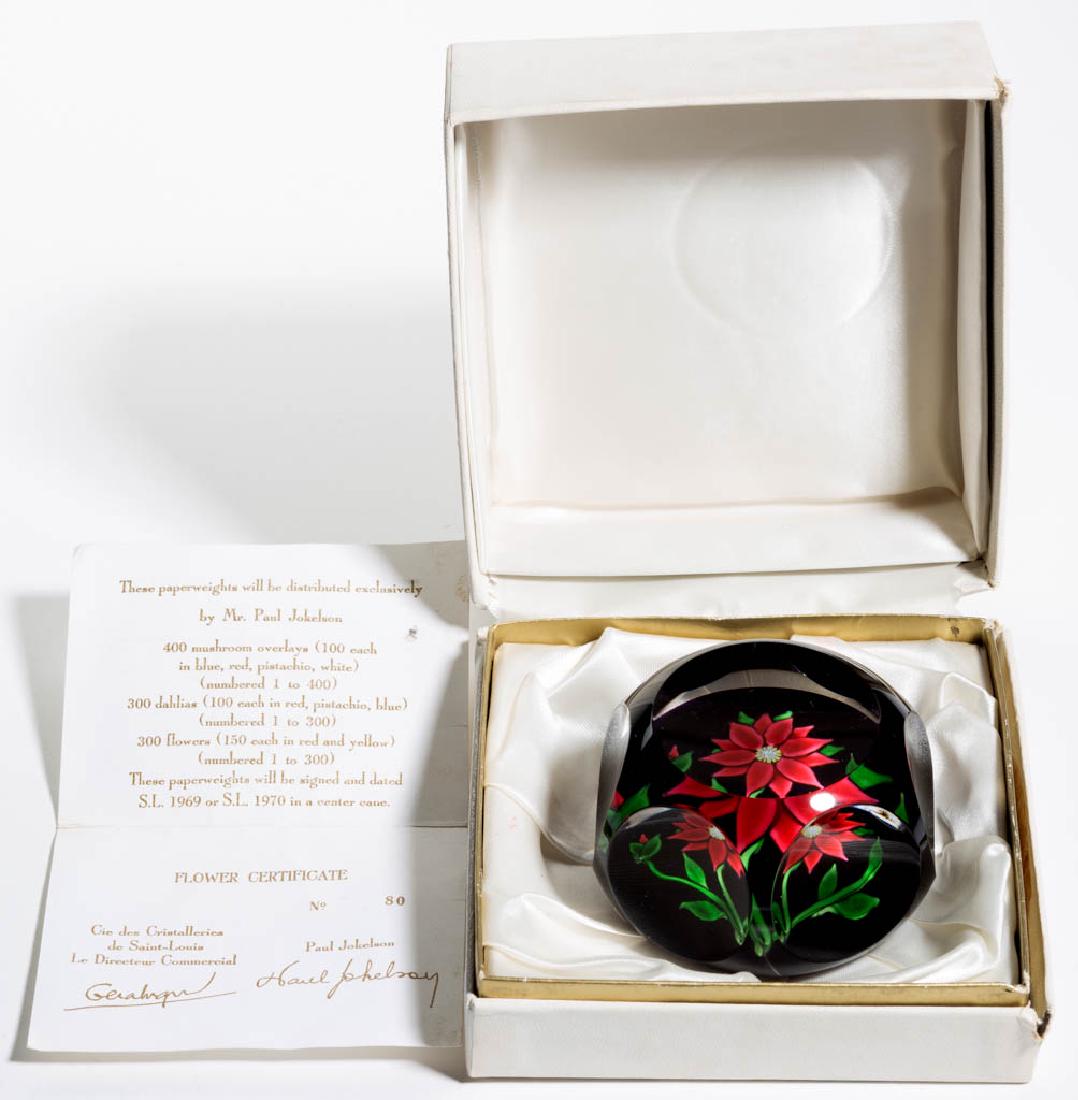 CONTEMPORARY ST. LOUIS FLOWER LAMPWORK PAPERWEIGHT (1 of 3)
