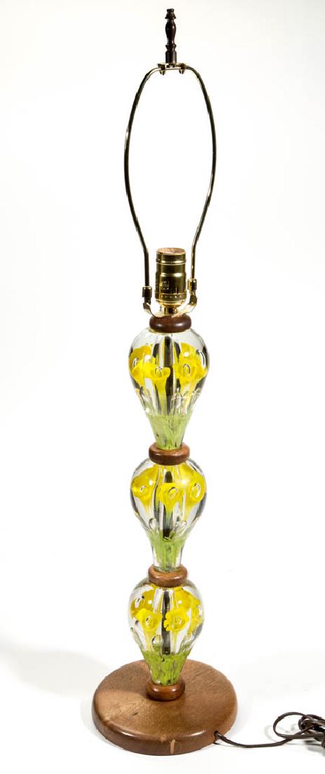 THREE-TIER SIX-FLOWER PAPERWEIGHT LAMP (1 of 1)