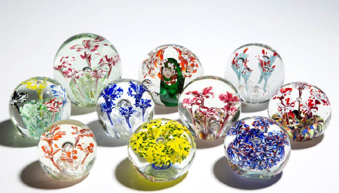 ASSORTED MOTTLED FIVE-FLOWER PAPERWEIGHTS, LOT OF TEN (1 of 1)