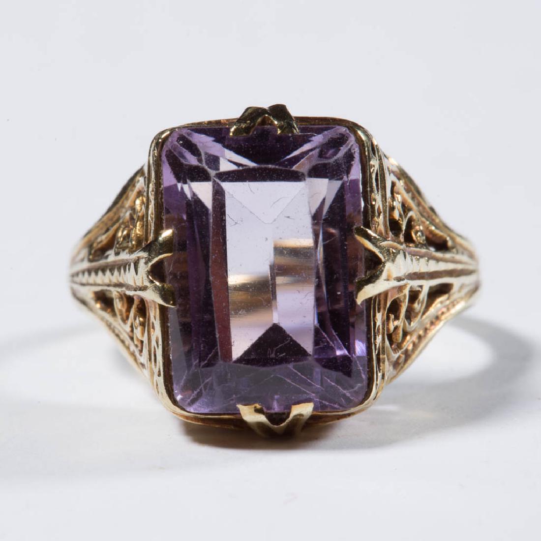 ANTIQUE 14K GOLD AND AMETHYST LADY'S RING (1 of 3)