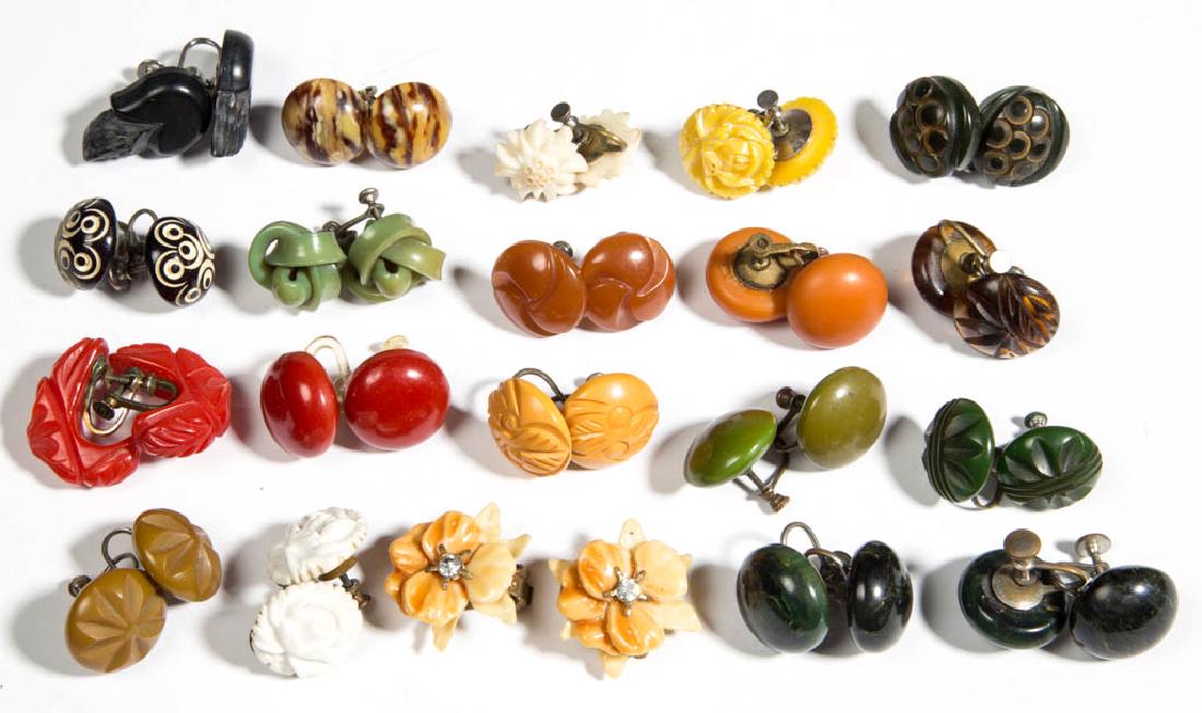 ASSORTED ANTIQUE / VINTAGE COSTUME JEWELRY PAIRS OF (1 of 1)