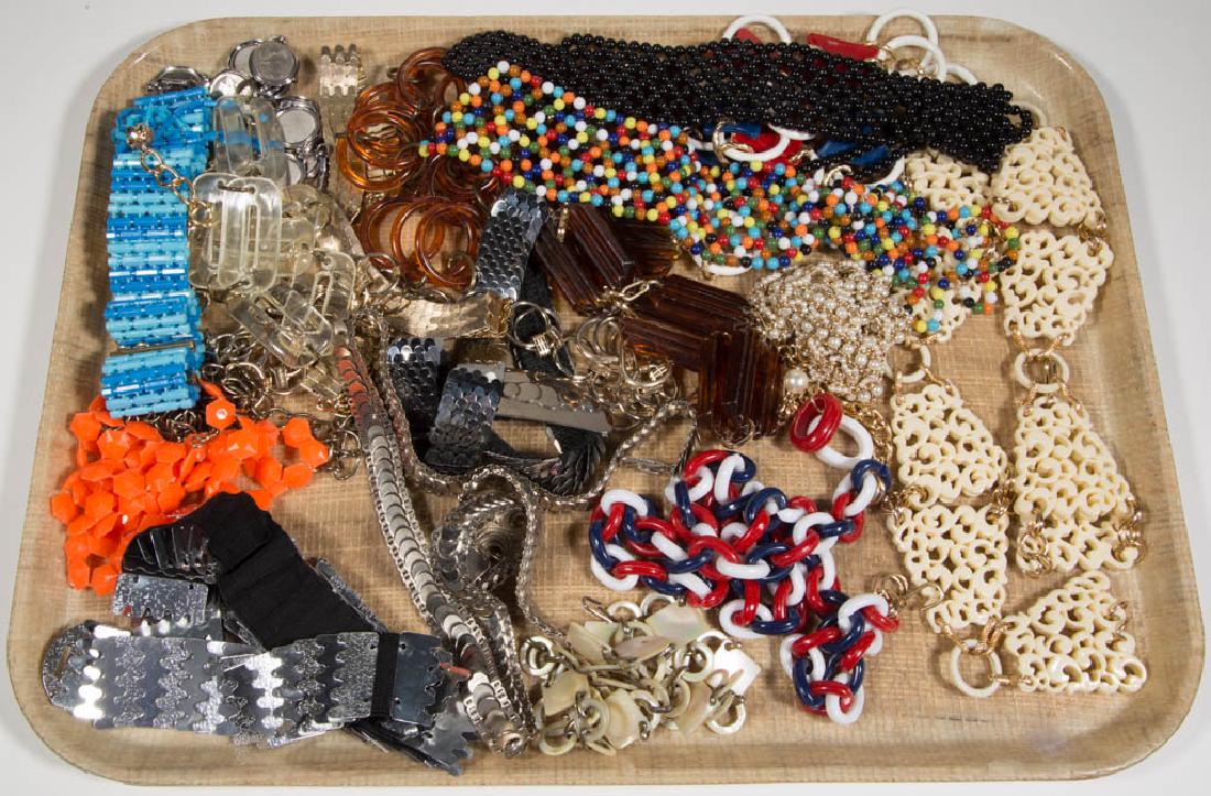 ASSORTED VINTAGE COSTUME JEWELRY AND ACCESSORIES (1 of 1)