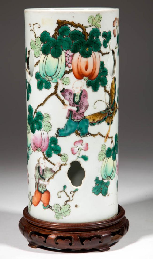 CHINESE EXPORT PORCELAIN HAT STAND (1 of 6)