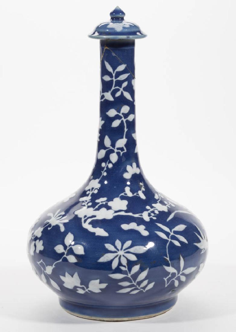 CHINESE EXPORT PORCELAIN URN WITH COVER (1 of 7)