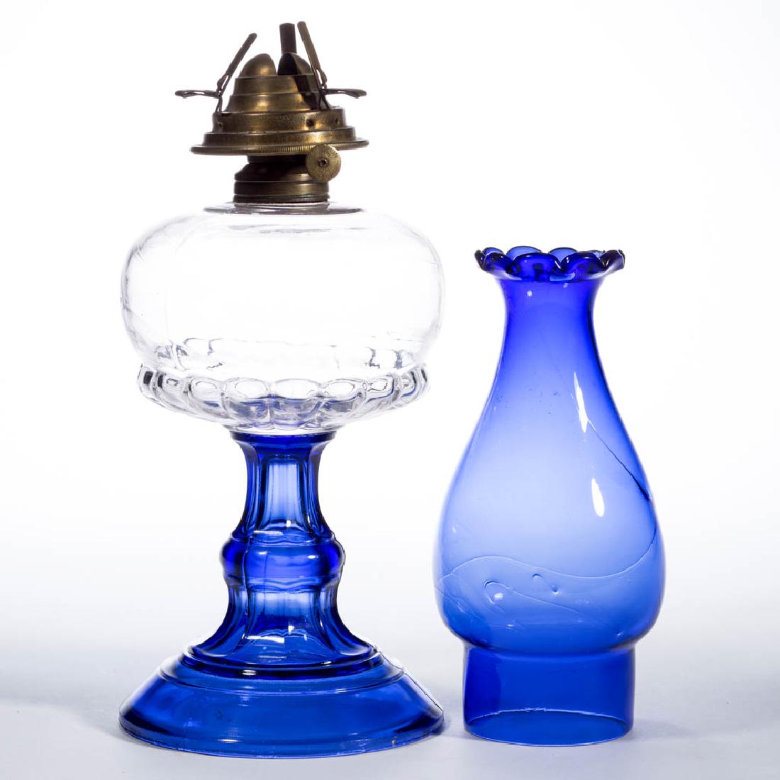 HOBBS BASAL-RIB FONT KEROSENE STAND LAMP (1 of 2)