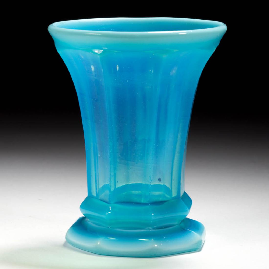 PRESSED EIGHT-PANEL FLOWER STAND / VASE (1 of 1)