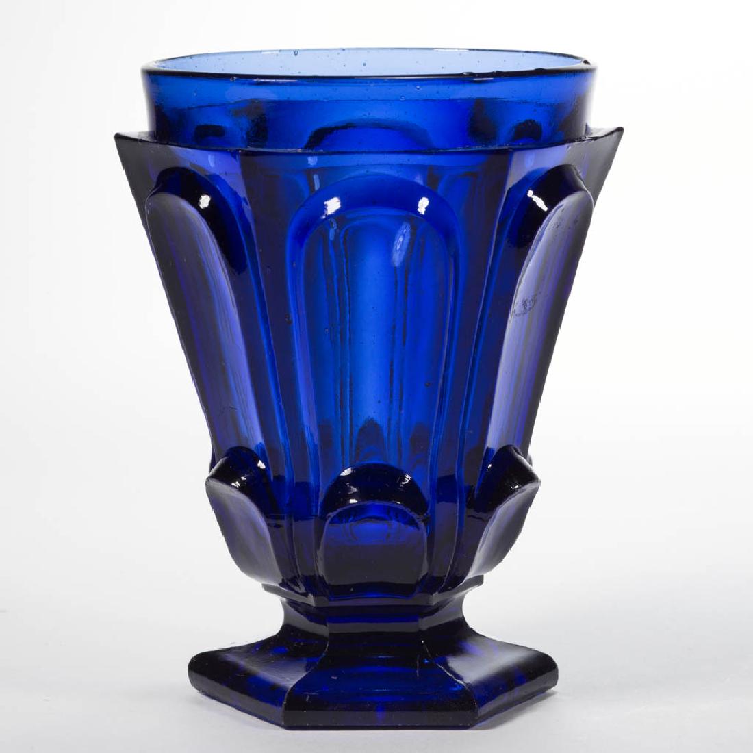 PRESSED STYMIED LOOP FOOTED TUMBLER (1 of 1)