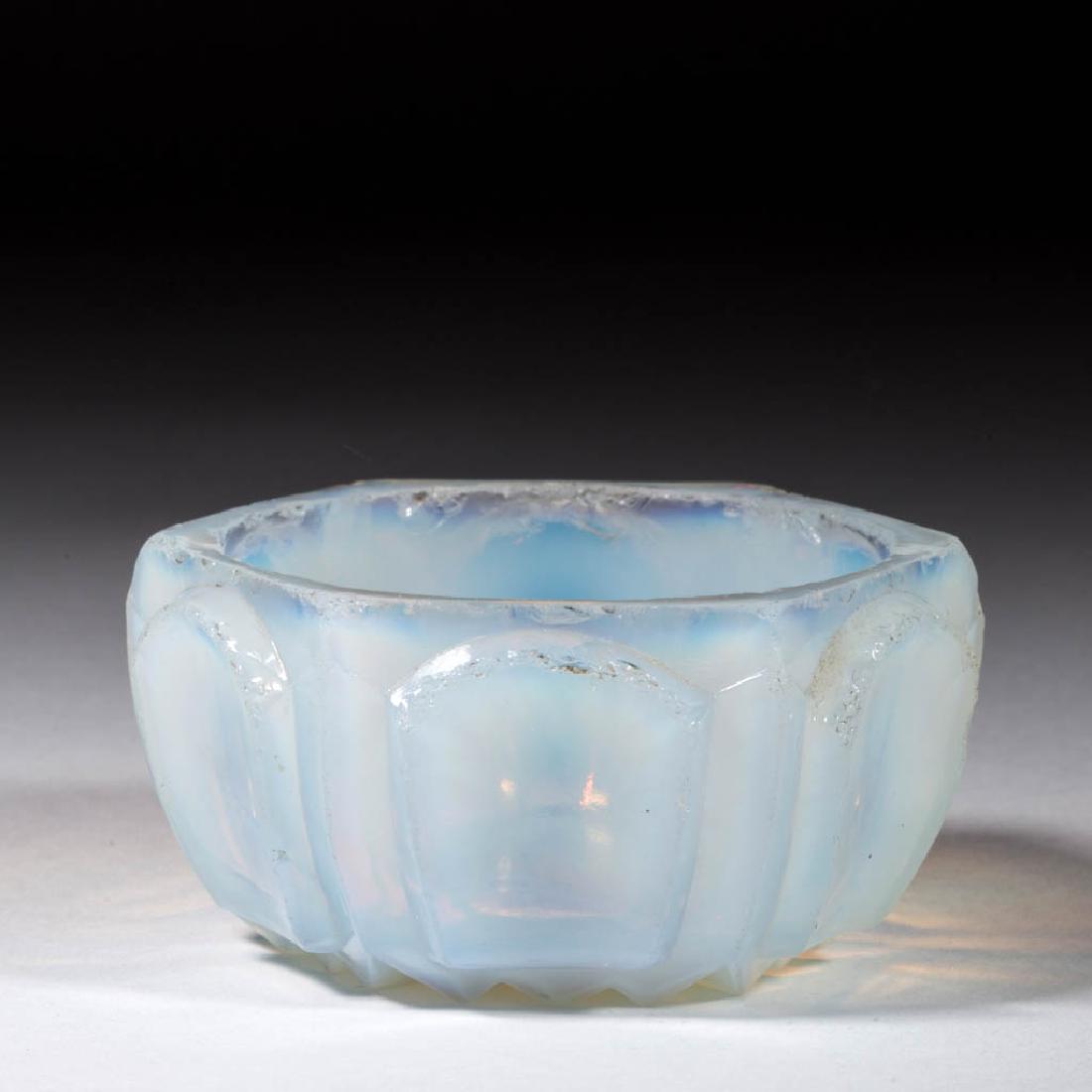 PANELLED OVALS HEXAGONAL PRESSED OPEN SALT (1 of 1)