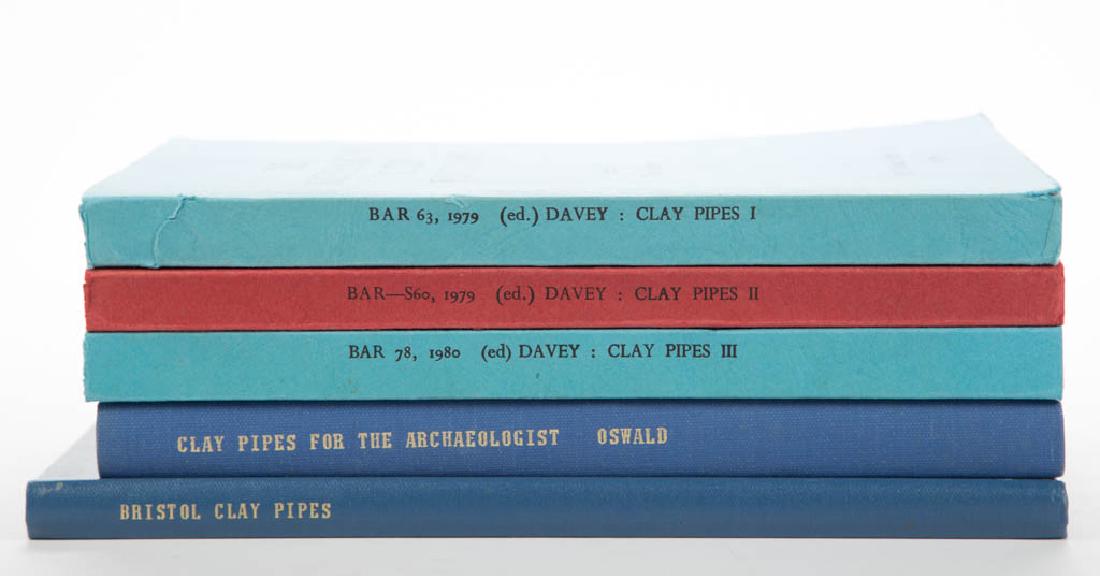 ARCHAEOLOGY / HISTORY TOBACCO PIPE VOLUMES, LOT OF FIVE (1 of 1)