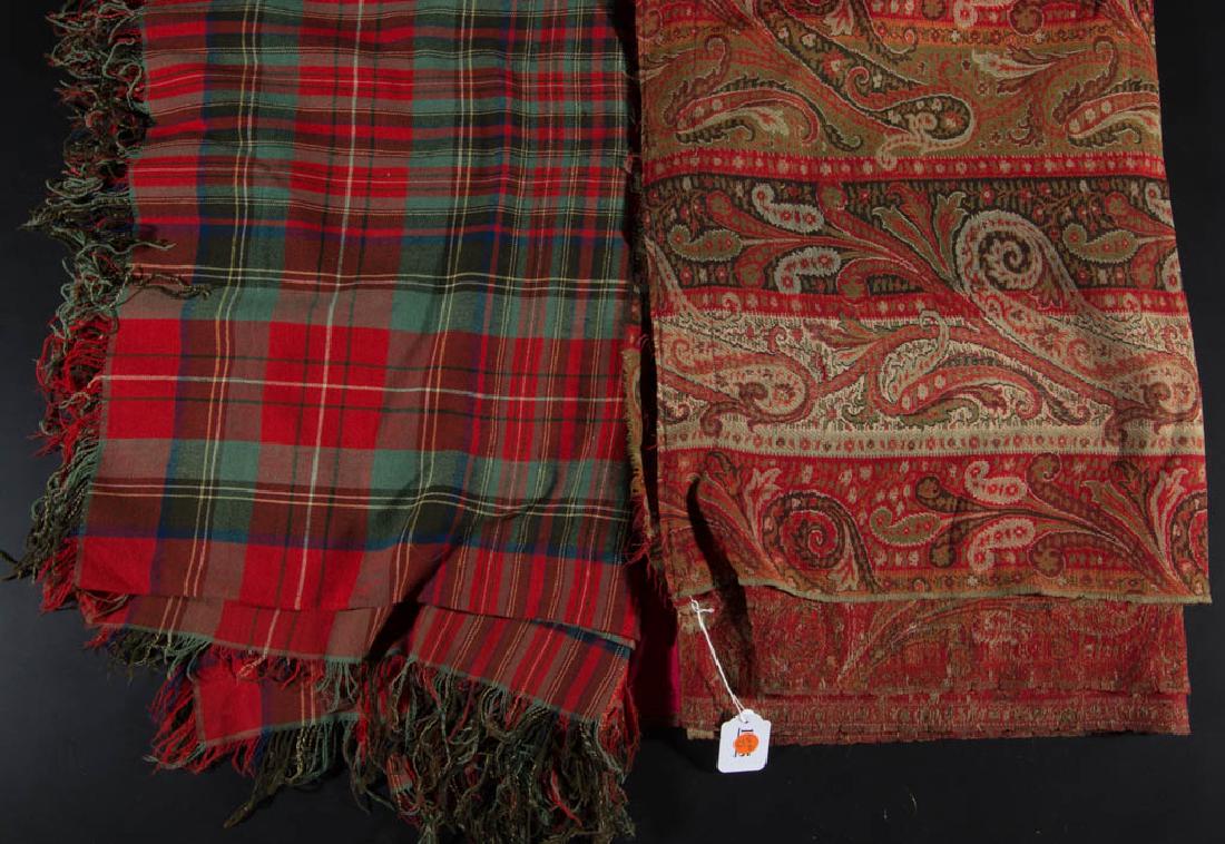 ANTIQUE KASHMIR PAISLEY YARDAGE / SHAWL (1 of 1)