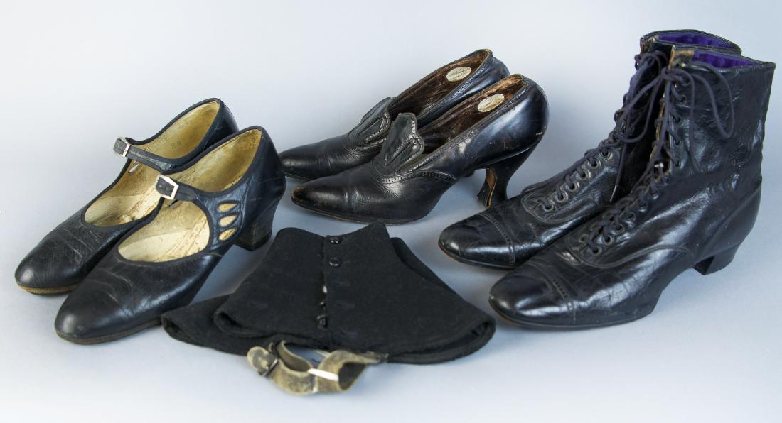 ASSORTED LADY'S ANTIQUE FOOTWEAR AND RELATED, LOT OF: ASSORTED LADY'S ANTIQUE FOOTWEAR AND RELATED, LOT OF FIVE PAIRS, comprising one pair of black leather boots in scarce women’s approximate large size 8, brilliant purple satin facing around top, supp