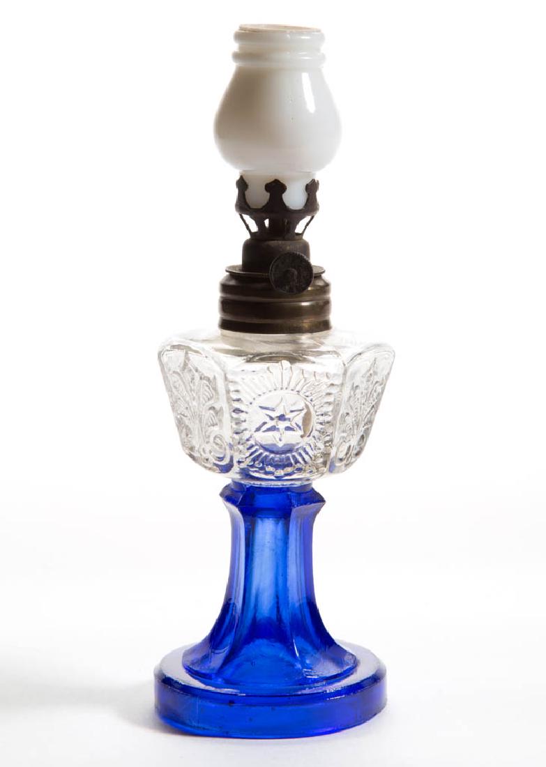 FLEUR DE LYS AND STAR MINIATURE STAND LAMP (1 of 1)