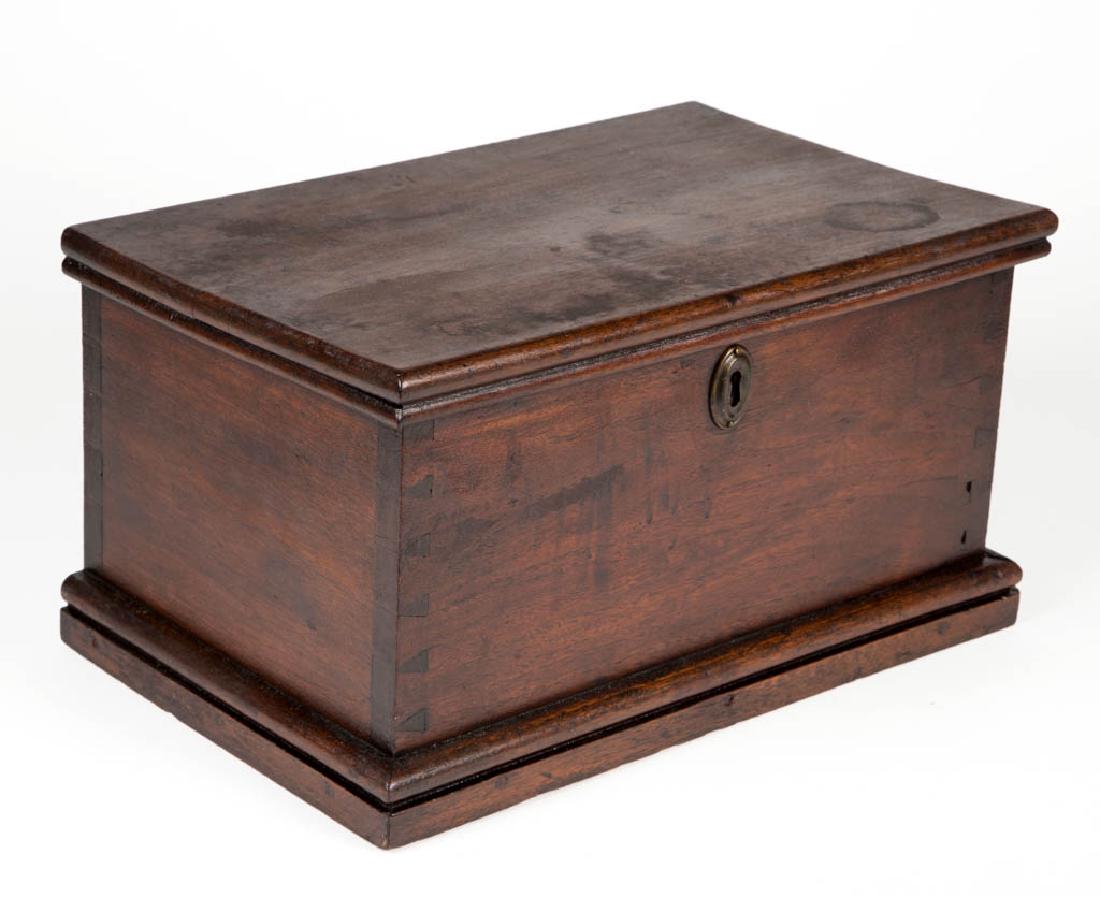 AMERICAN WALNUT DIMINUTIVE BOX / BLANKET CHEST (1 of 4)