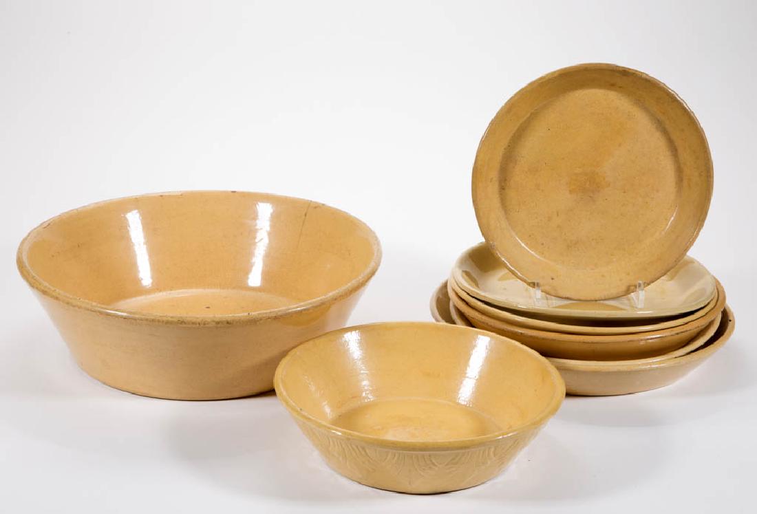 ASSORTED AMERICAN YELLOWWARE ARTICLES, LOT OF EIGHT (1 of 1)