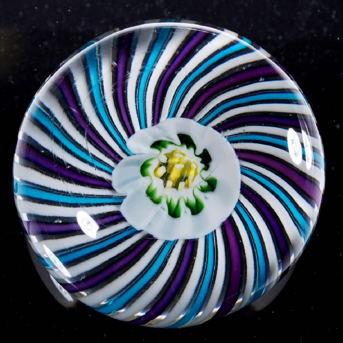 ANTIQUE UNIDENTIFIED CLICHY-TYPE SWIRL PAPERWEIGHT (1 of 2)