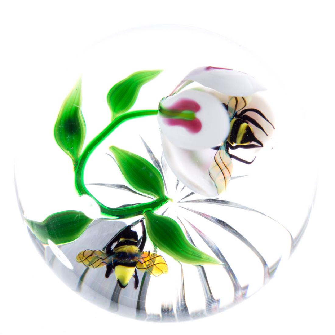 DEBBIE TARSITANO BEES AND FLOWER STUDIO ART GLASS (1 of 2)