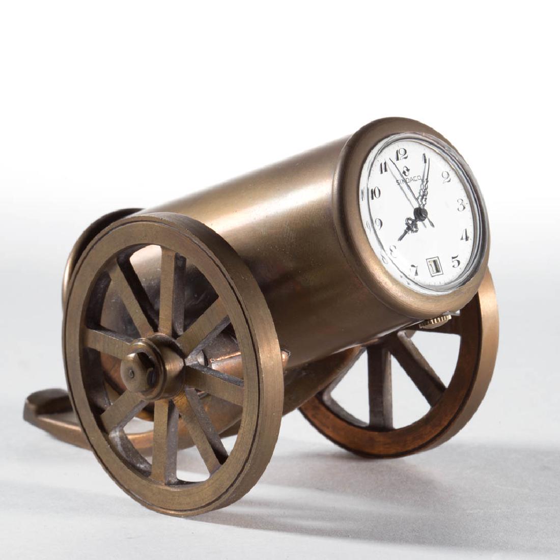 VINTAGE SINDACO NOVELTY DESK CLOCK (1 of 3)