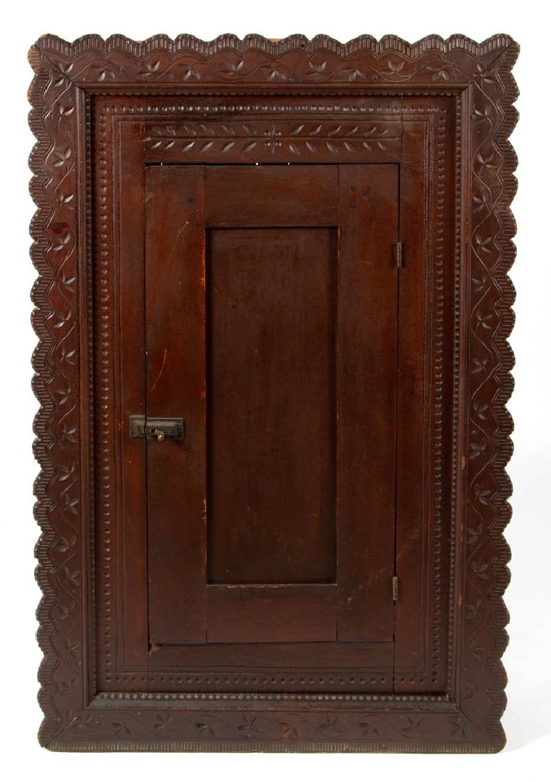 AMERICAN CARVED FOLK ART POPLAR HANGING CUPBOARD (1 of 4)