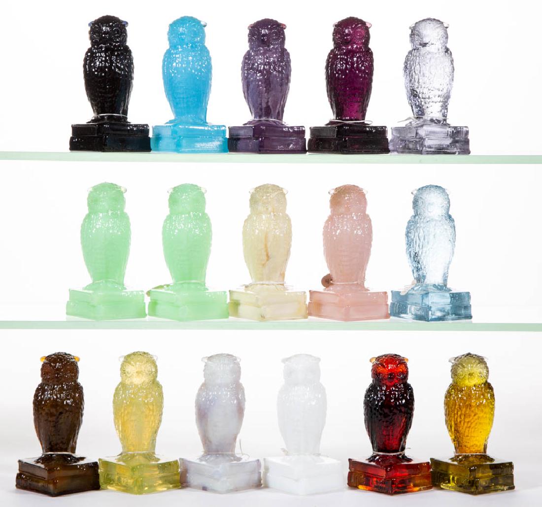 DEGENHART GLASS OWL FIGURES, LOT OF 16: DEGENHART GLASS OWL FIGURES, LOT OF 16, various colors, including opal caramel and willow blue. Each with Degenhart "D" mark. Crystal Art Glass Co., Cambridge, OH. Second half 20th century. 3 5/8" H.U