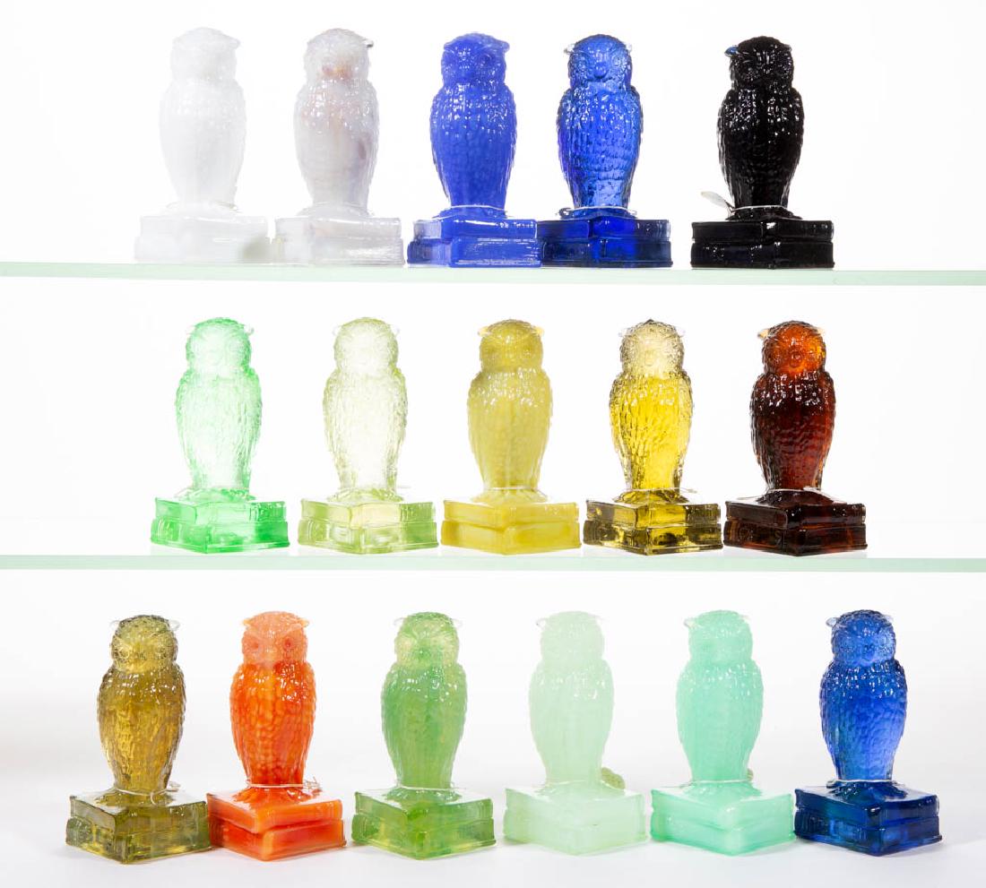 DEGENHART GLASS OWL FIGURES, LOT OF 16: DEGENHART GLASS OWL FIGURES, LOT OF 16, various colors, including ebony and willow green slag. Each with Degenhart "D" mark. Crystal Art Glass Co., Cambridge, OH. Second half 20th century. 3 5/8" H.Un