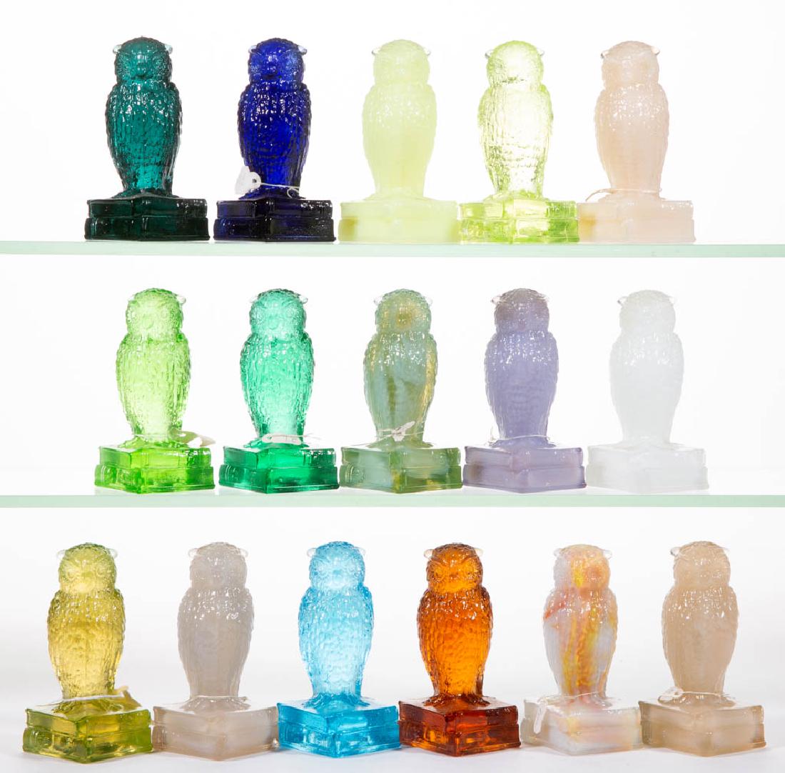DEGENHART GLASS OWL FIGURES, LOT OF 16: DEGENHART GLASS OWL FIGURES, LOT OF 16, various colors, including January blizzard and cobalt. Each with Degenhart "D" mark. Crystal Art Glass Co., Cambridge, OH. Second half 20th century. 3 5/8" H.Un