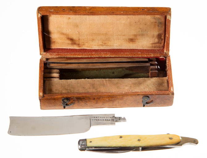 English Cased Set Of Interchangeable Straight Razors