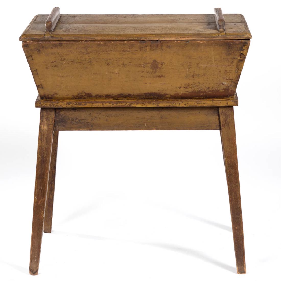 PENNSYLVANIA PAINTED POLAR DOUGH BOX WITH LID (1 of 4)