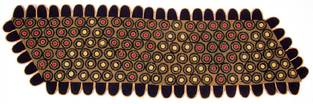 FOLK ART PENNY TABLE MAT / RUNNER (1 of 3)