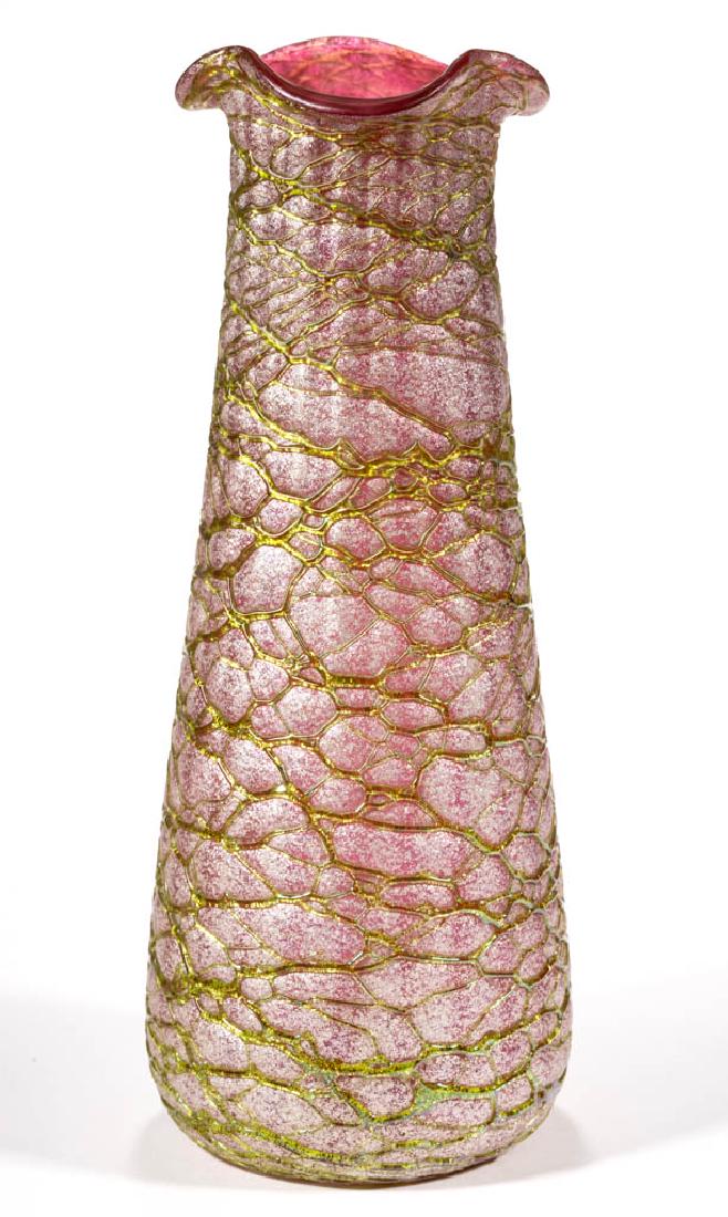 KRALIK SILVERINA ART GLASS VASE: KRALIK SILVERINA ART GLASS VASE, cranberry with applied overall silver mica flakes, green veining, tapered cylindrical form with vertical ribs, tri-corner rim, plain base. First quarter 20th century. 