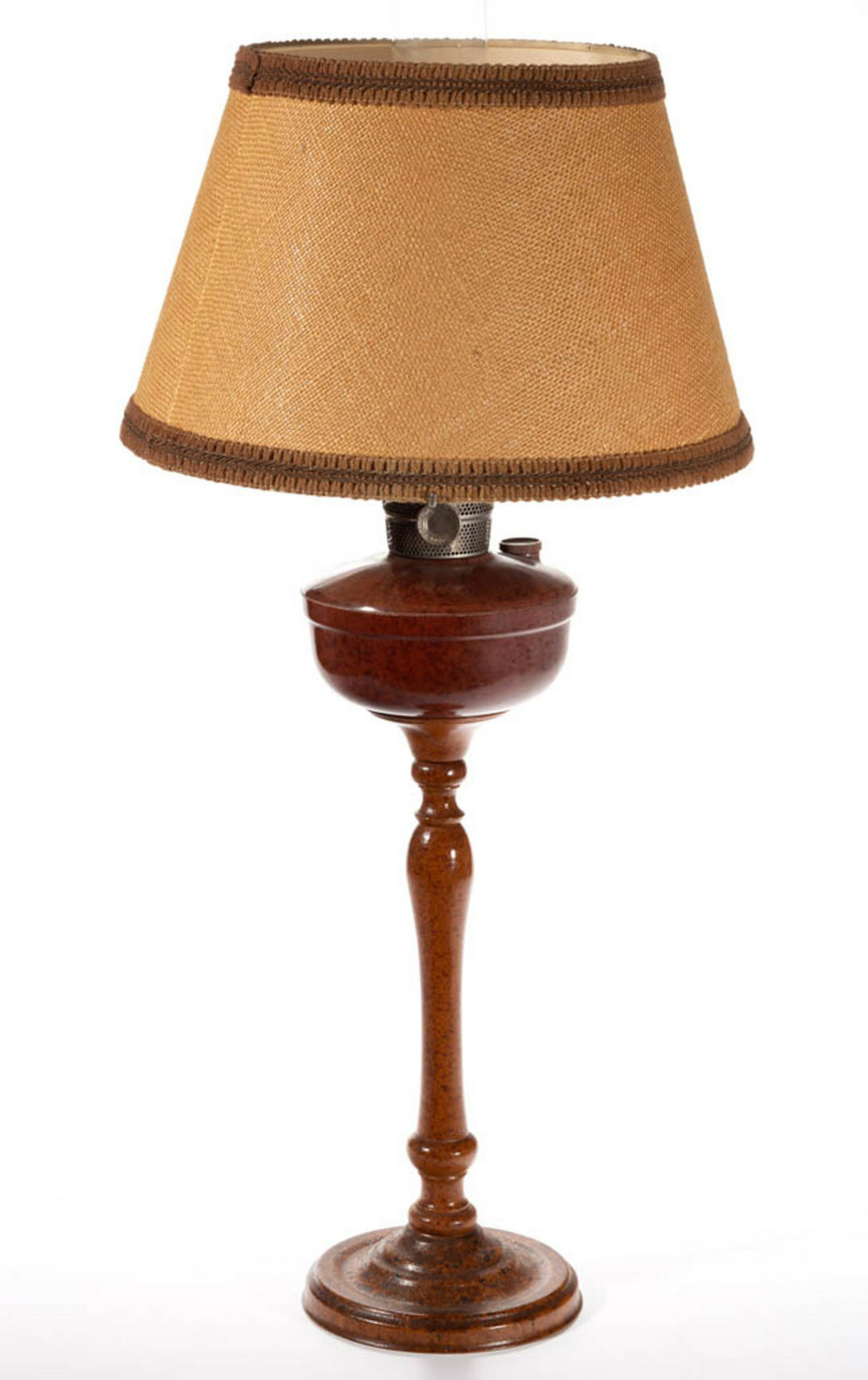 ALADDIN AUSTRALIAN BAKELITE KEROSENE TABLE / BANQUET: ALADDIN AUSTRALIAN BAKELITE KEROSENE TABLE / BANQUET LAMP, orange mottled, tall candlestick base fitted with a matching font. Fitted with a complete "SUPER ALADDIN" burner with mantle hanger, signed l
