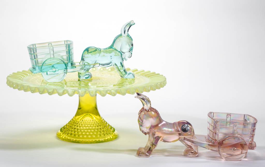ASSORTED FENTON ARTICLES, LOT OF FIVE: ASSORTED FENTON ARTICLES, LOT OF FIVE, comprising a Vaseline opalescent (reacts under black light) Hobnail cake stand/salver, and two Donkey and Cart sets in iridescent pink and blue opalescent. Fento