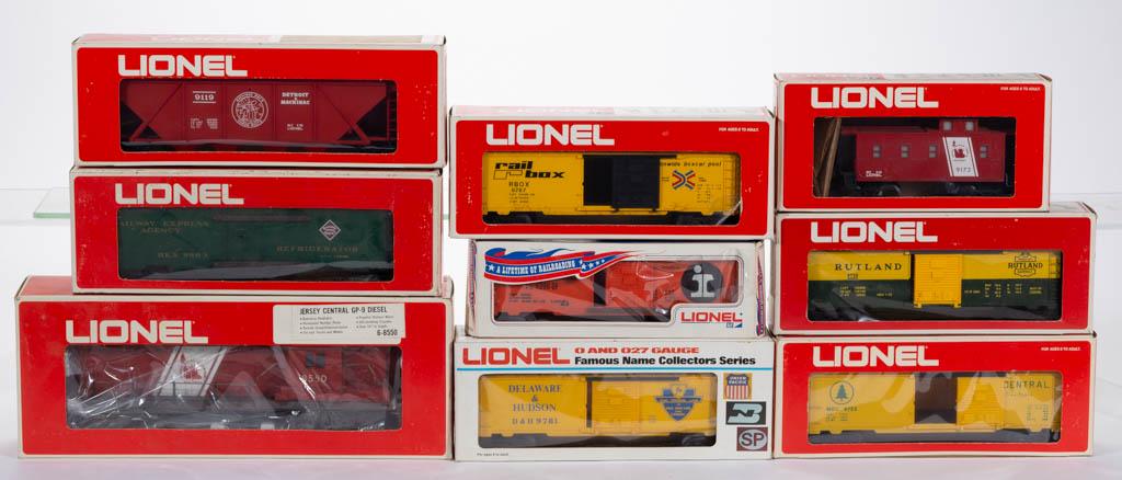 LIONEL O-GAUGE LOCOMOTIVE AND FREIGHT CARS, LOT OF NINE: LIONEL O-GAUGE LOCOMOTIVE AND FREIGHT CARS, LOT OF NINE, comprising a No. 8550 Jersey Central diesel locomotive, a Jersey Central lighted caboose, a Detroit & Mackinac hopper, an REA reefer car, and f