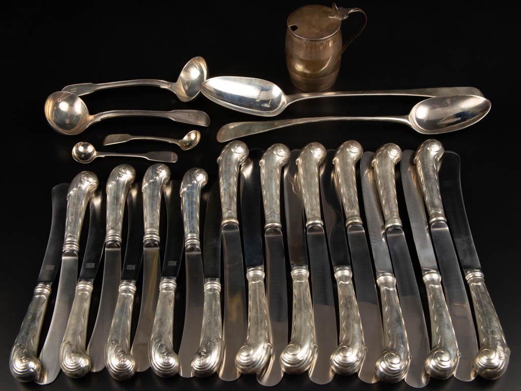 GEORGIAN ENGLISH STERLING SILVER SERVING UTENSILS AND: GEORGIAN ENGLISH STERLING SILVER SERVING UTENSILS AND OTHER ARTICLES, LOT OF 28, comprising a mustard pot by Robert Hennell I & Samuel Hennell with 1803 date mark and replaced glass insert, a pair of