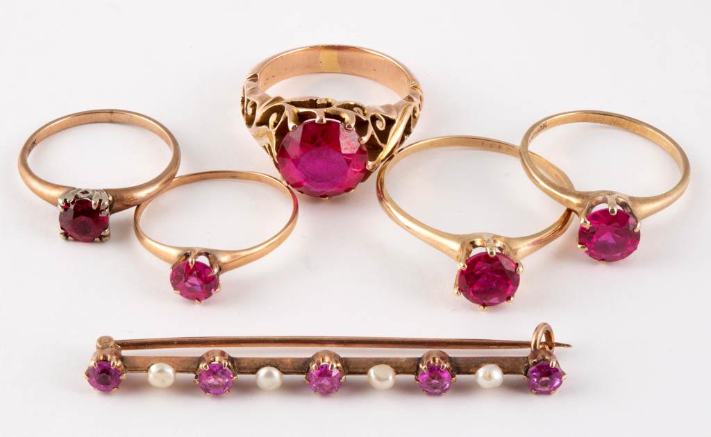 ANTIQUE / VINTAGE 10K AND 14K GOLD AND RUBY JEWELRY,: ANTIQUE / VINTAGE 10K AND 14K GOLD AND RUBY JEWELRY, LOT OF SIX, comprising an unmarked ring that tests as 14K with an 9.8 mm D round-cut ruby, a 14K solitaire ring with 6.5 mm D round-cut ruby, three