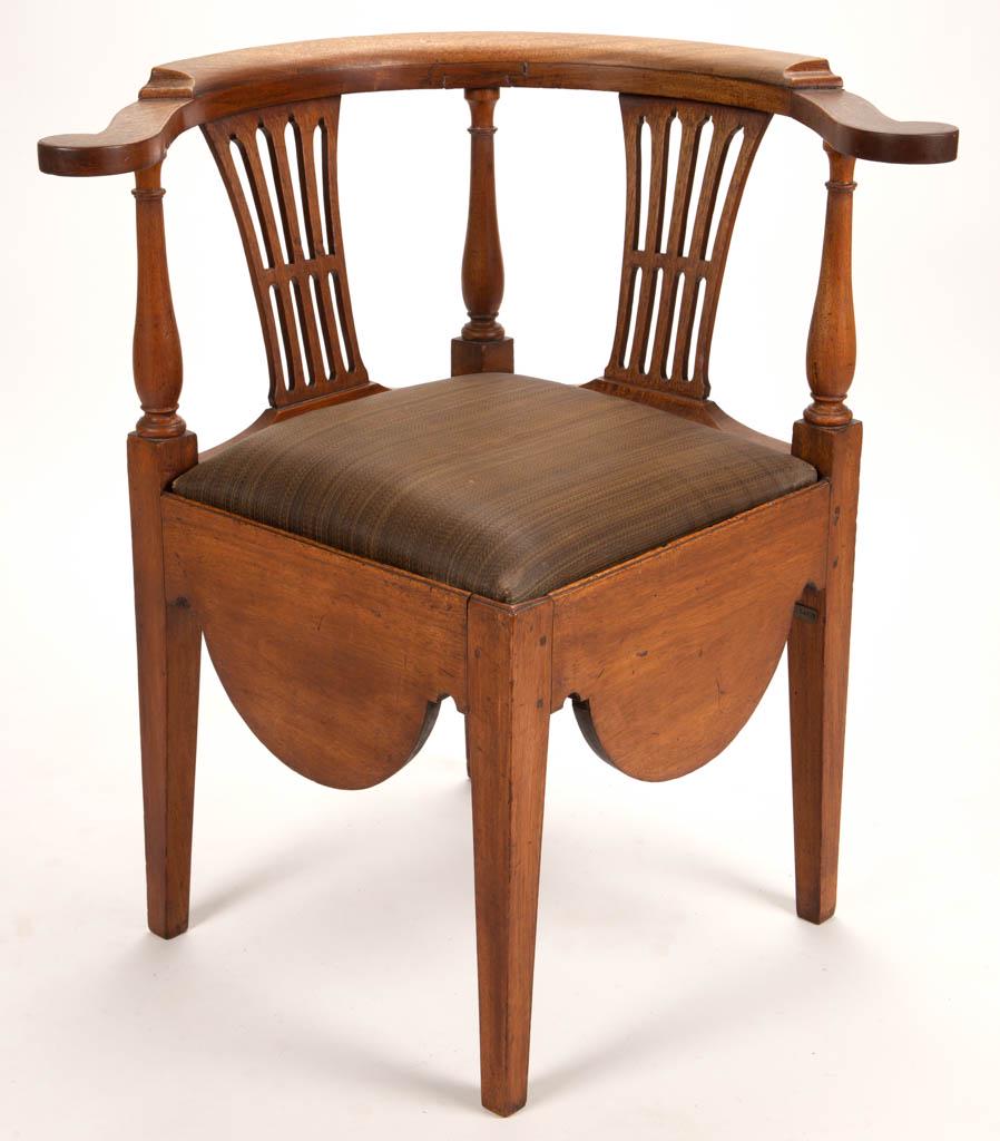 MARYLAND OR VIRGINIA WALNUT CORNER / NECESSARY CHAIR: MARYLAND OR VIRGINIA WALNUT CORNER / NECESSARY CHAIR, having D-shaped arm rail with applied low crest and out-turned rounded terminals, over two pierced vasiform splats, flanked by columnar arm suppor