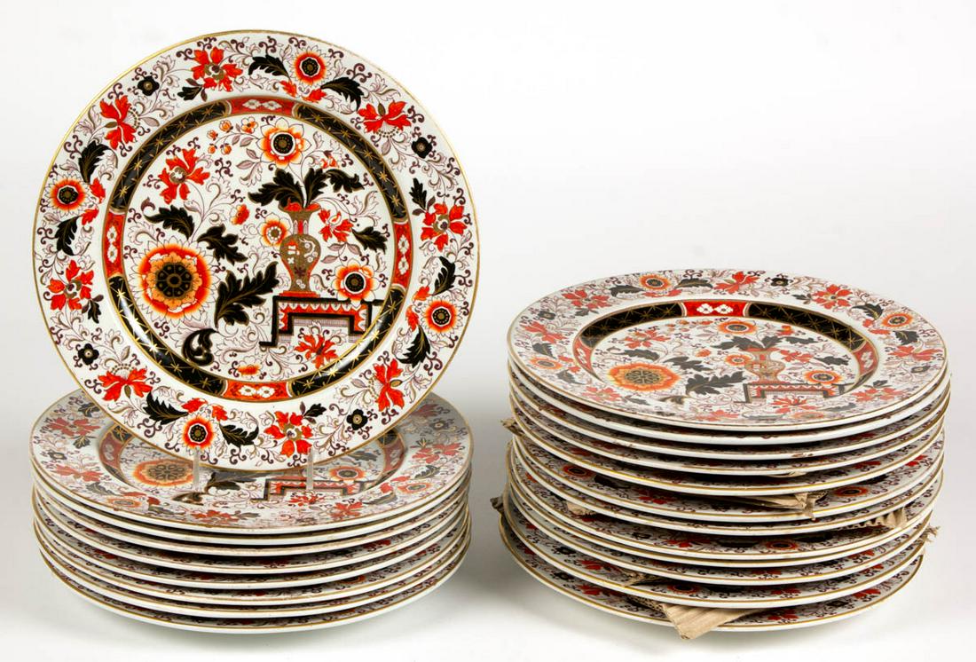 ENGLISH STAFFORDSHIRE "OLD JAPAN VASE" / "FRANKLIN URN": ENGLISH STAFFORDSHIRE "OLD JAPAN VASE" / "FRANKLIN URN" IRONSTONE CERAMIC PLATES, LOT OF 21, each featuring Imari-style floral designs with vase resting on a table and gilt highlights. Marks include i