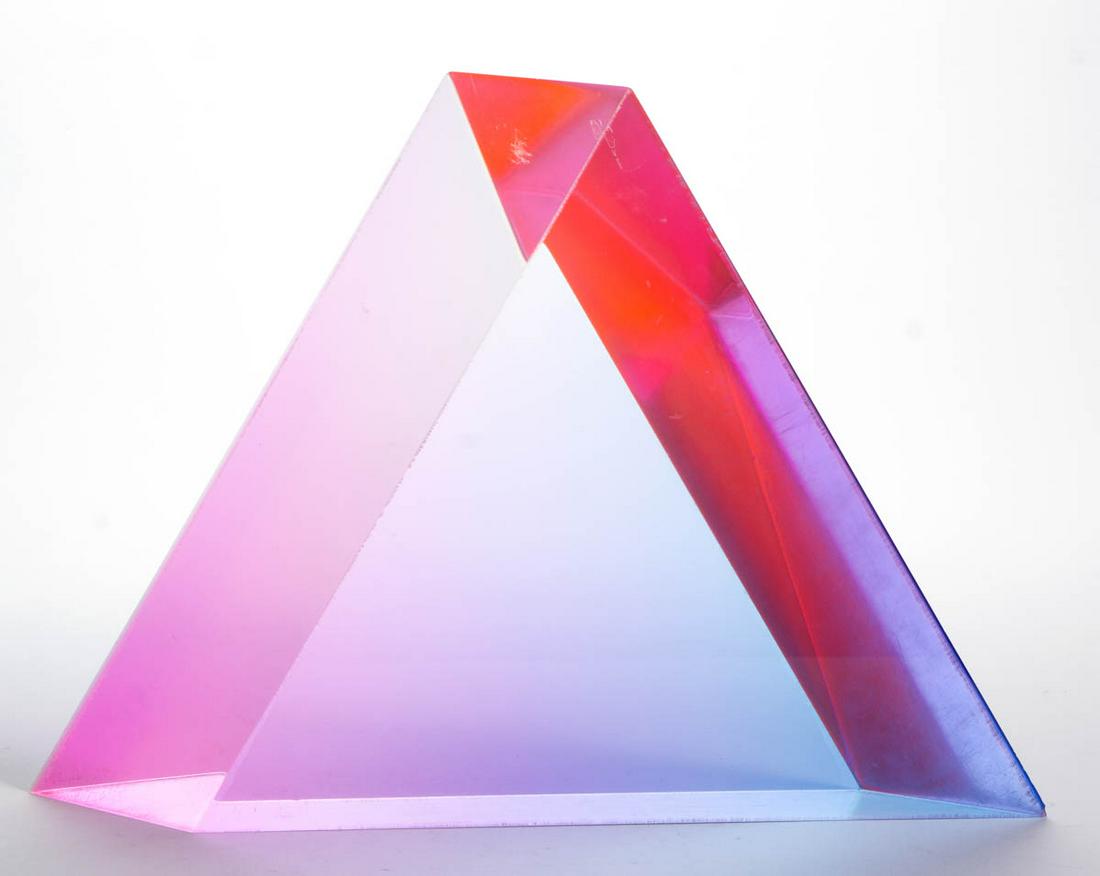 VASA UGLIZAR MIHICH ACRYLIC MINIMALIST SCULPTURE: VASA UGLIZAR MIHICH ACRYLIC MINIMALIST SCULPTURE, shaded blue to pink, pyramid form, signed to one base corner. Yugoslavia. Circa 1979. 12 1/2" H, 17" WOA. Undamaged with some scattered surface wear. 