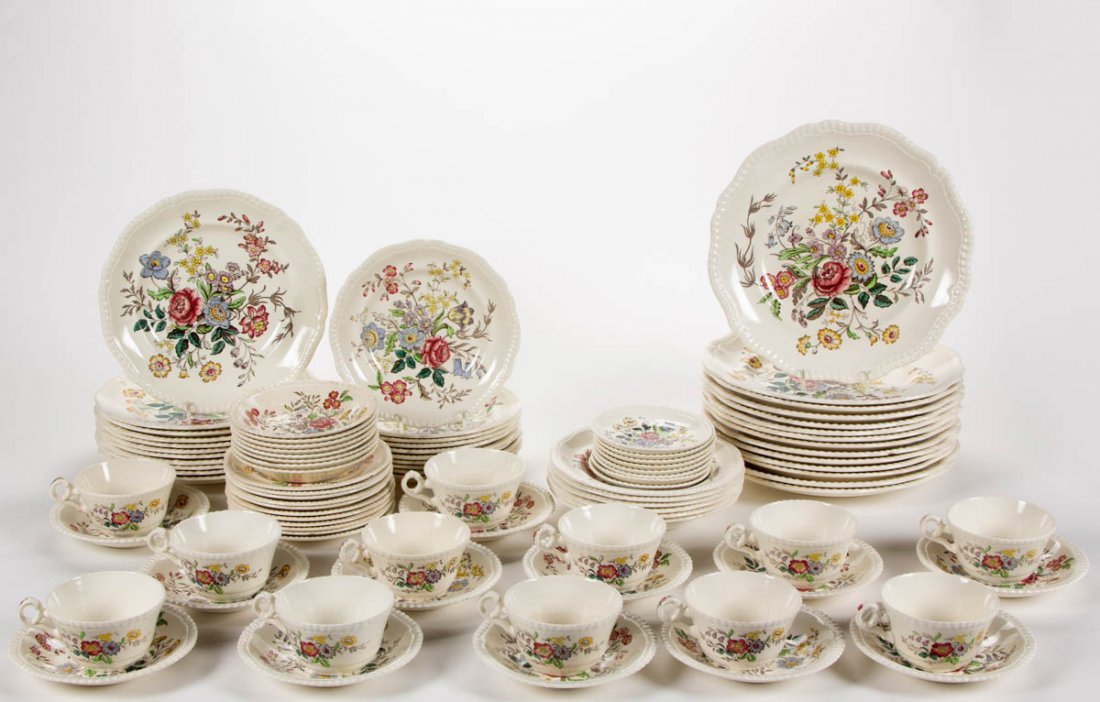 ENGLISH COPELAND SPODE "ROMNEY" CERAMIC DINNER SERVICE,: ENGLISH COPELAND SPODE "ROMNEY" CERAMIC DINNER SERVICE, LOT OF 101, each having black transfer-printed floral motif with polychrome hand-painted decorations and molded gadroon-style rim, including two