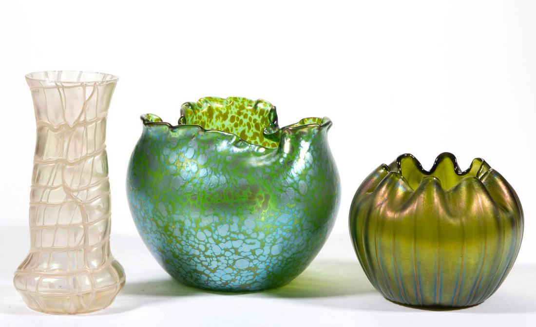ASSORTED BOHEMIAN ART GLASS VASES, LOT OF THREE: ASSORTED BOHEMIAN ART GLASS VASES, LOT OF THREE, comprising a colorless Pallme-Konig attributed veined example, a green iridescent Loetz Papillon rose-bowl form, and a green iridescent ribbed rose-bow