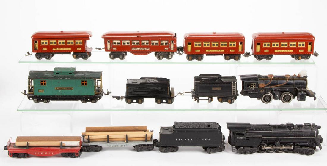 ASSORTED AMERICAN FLYER / LIONEL LOCOMOTIVES AND CARS, (1 of 1)