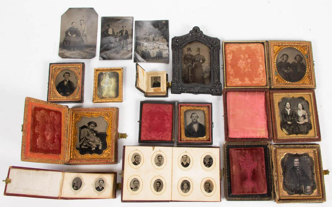 ASSORTED PHOTOGRAPHIC IMAGES AND ALBUMS, LOT OF 14 (1 of 2)