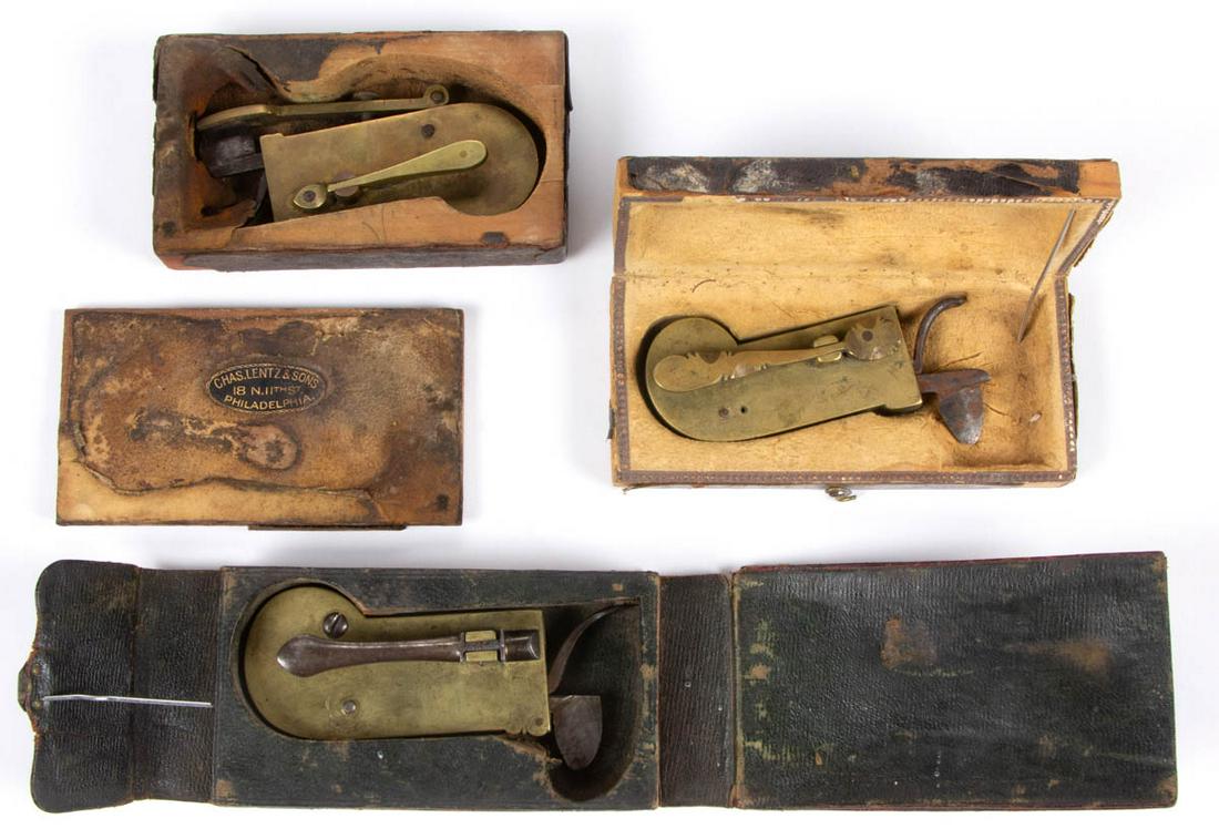 BRASS AND STEEL SPRING-LOADED SURGICAL LARGE BLEEDERS / (1 of 4)