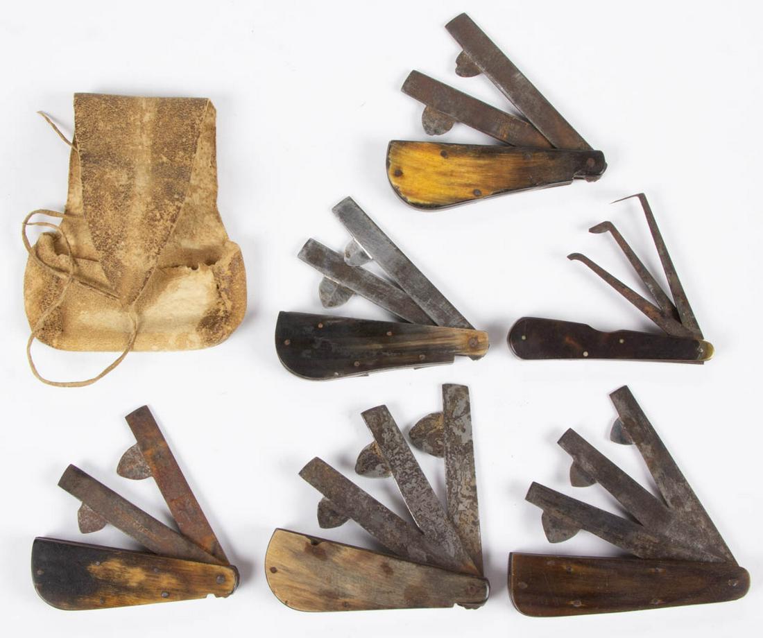 HORN- HANDLE AND STEEL SURGICAL VETERINARY BLEEDERS /: HORN- HANDLE AND STEEL SURGICAL VETERINARY BLEEDERS / FLEAMS, LOT OF SIX, comprising three examples with two blades, including one blade marked for "G. GREGORY" and another "J. ELLIS & SONS"; and thre