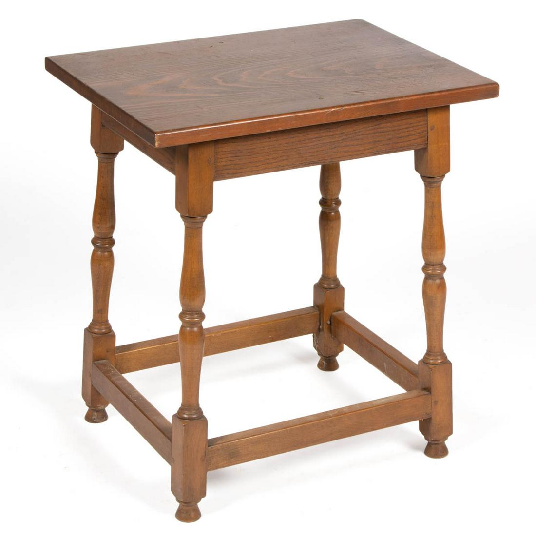 KITTINGER WILLIAMSBURG TABLE: KITTINGER WILLIAMSBURG TABLE, retaining original label to the underside for "CW-122". Likely original surface with warm color. Second half 20th century. 25" H, 16 1/2" x 22 1/2" top.Very good overall