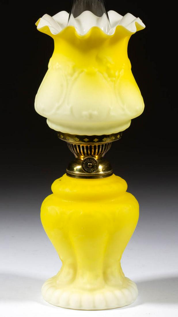 EMBOSSED RIB AND SCROLL MINIATURE LAMP (1 of 3)